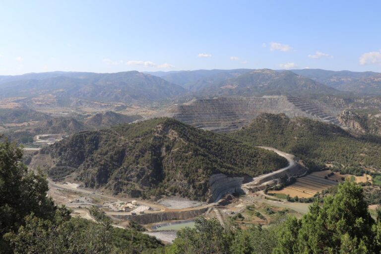 Les propriétaires de mines de cuivre en Turquie embaucheraient Goldman pour le vendre