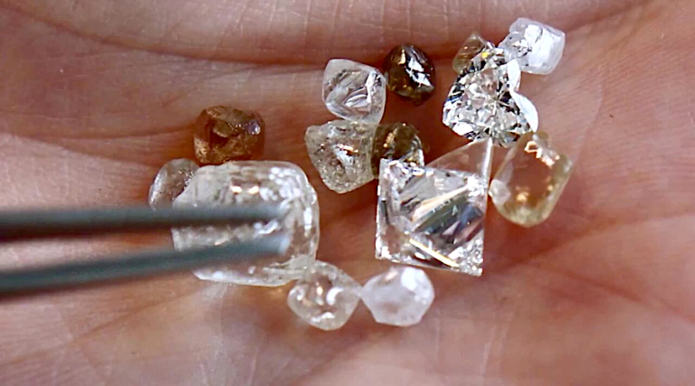 Anglo posts $3.7B loss on fresh De Beers writedown