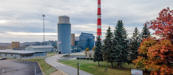 Centerra tombe après une explosion dans une installation métallurgique de Pennsylvanie