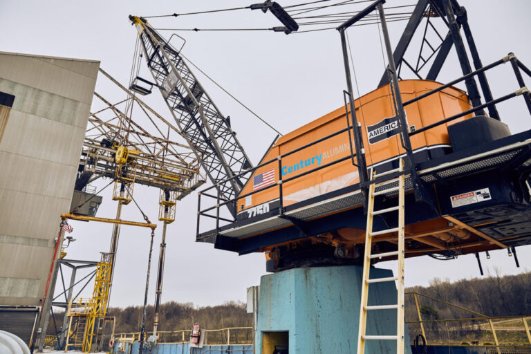 Chronique : L'électricité l'emporte sur les tarifs douaniers alors qu'une autre aluminerie américaine ferme ses portes