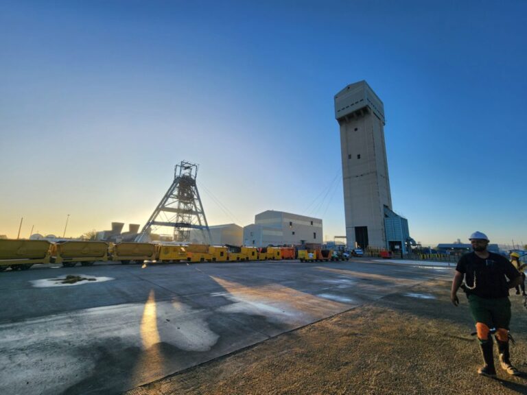 Sibanye s'attend à une volatilité des prix du platine à court terme, mais un retour aux plus bas précédents est peu probable