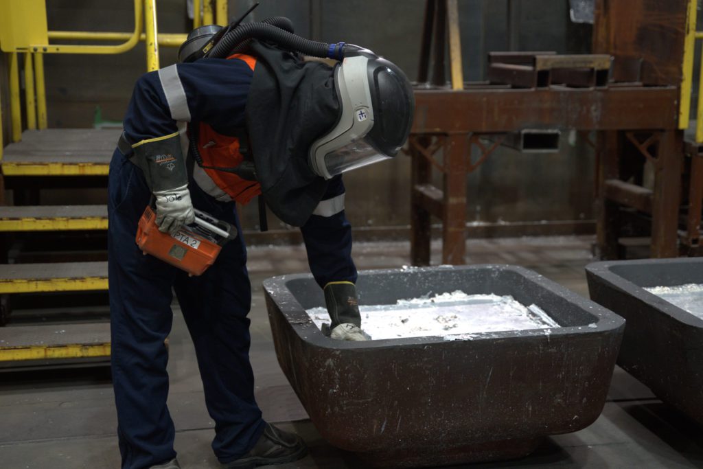 Rio Tinto produit des barres d'aluminium à faible teneur en carbone en partenariat avec Prysmian