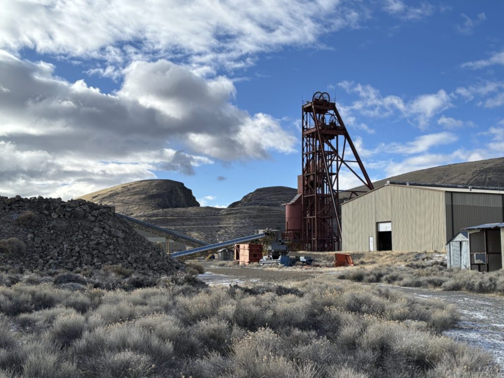 Blue Moon remporte 33 projets de tungstène et d'antimoine dans le cadre d'un accord de 20,5 millions de dollars