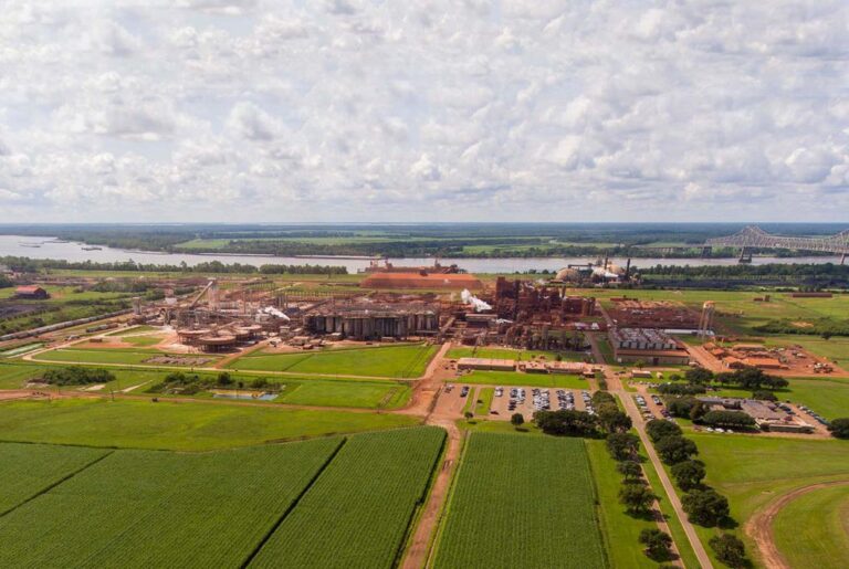 Le producteur américain d'alumine ATALCO lève 350 millions de dollars supplémentaires pour relancer l'usine de Gramercy
