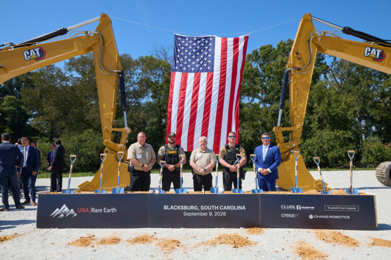 USA Rare Earth inaugure la construction d'une usine de fabrication d'aimants de 1,2 milliard de dollars en Caroline du Sud
