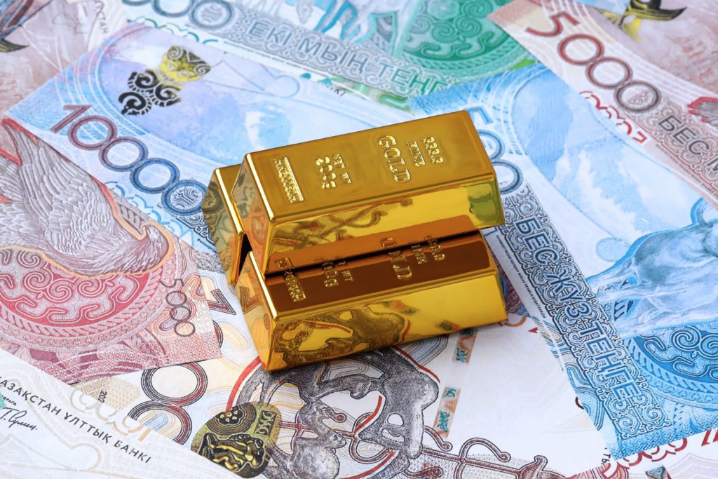 Le Kazakhstan commence à vendre de l'or alors que les bons du Trésor stimulent l'attrait du dollar