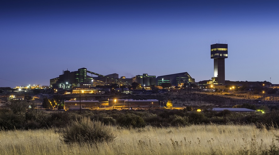 Petra Diamonds envisage une vente alors que les pressions du marché s'accentuent