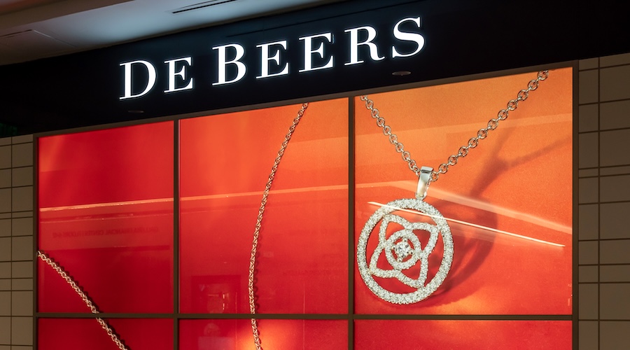 Richemont, Signet weigh joining De Beers consortium bid